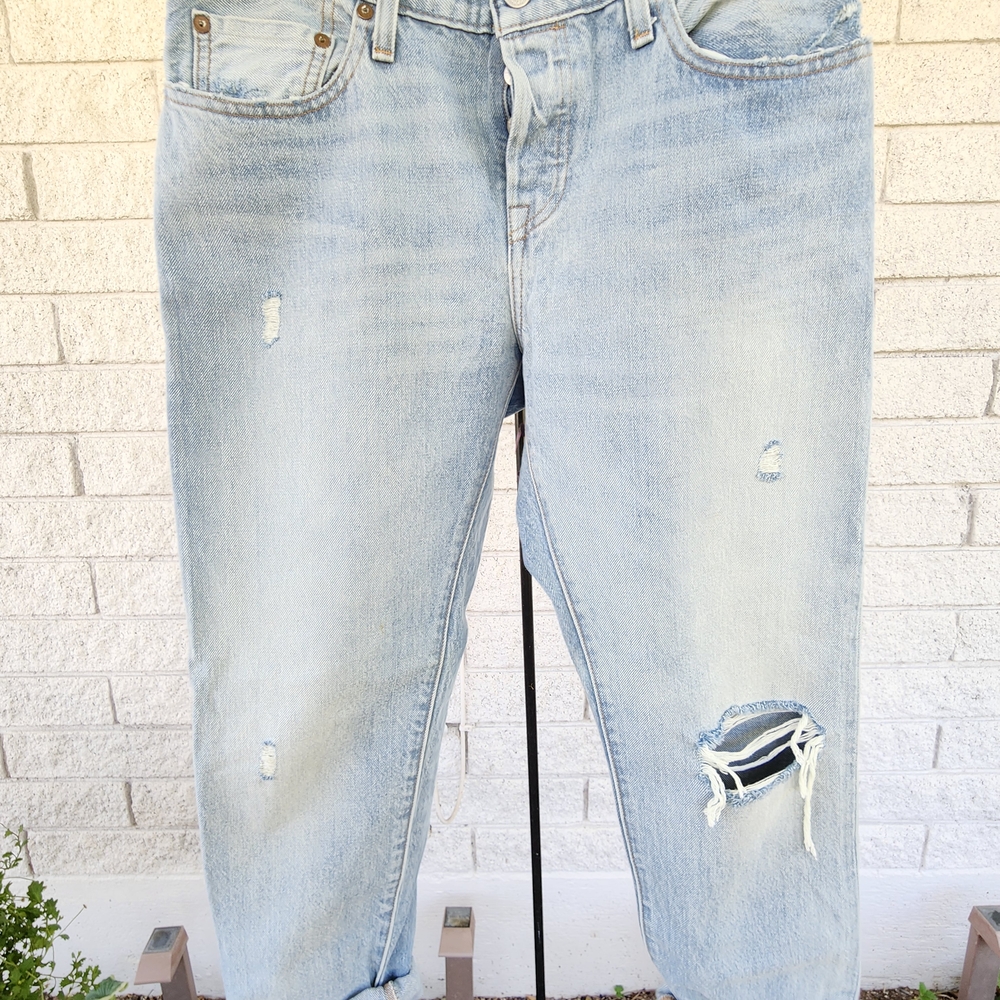Levi's Light Blue Distressed Ankle Jeans